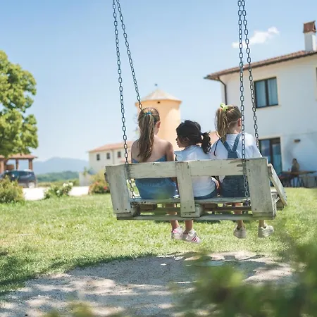 Fattoria Didattica La Collina Incantata Bauernhof *